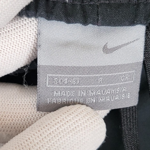 Nike Boys youth black, white truck warm up running jogger/pants size S 4-6 - Picture 9 of 14